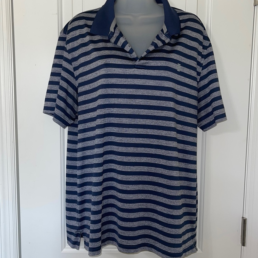 Izod Men’s Golf Polo. Size Medium.